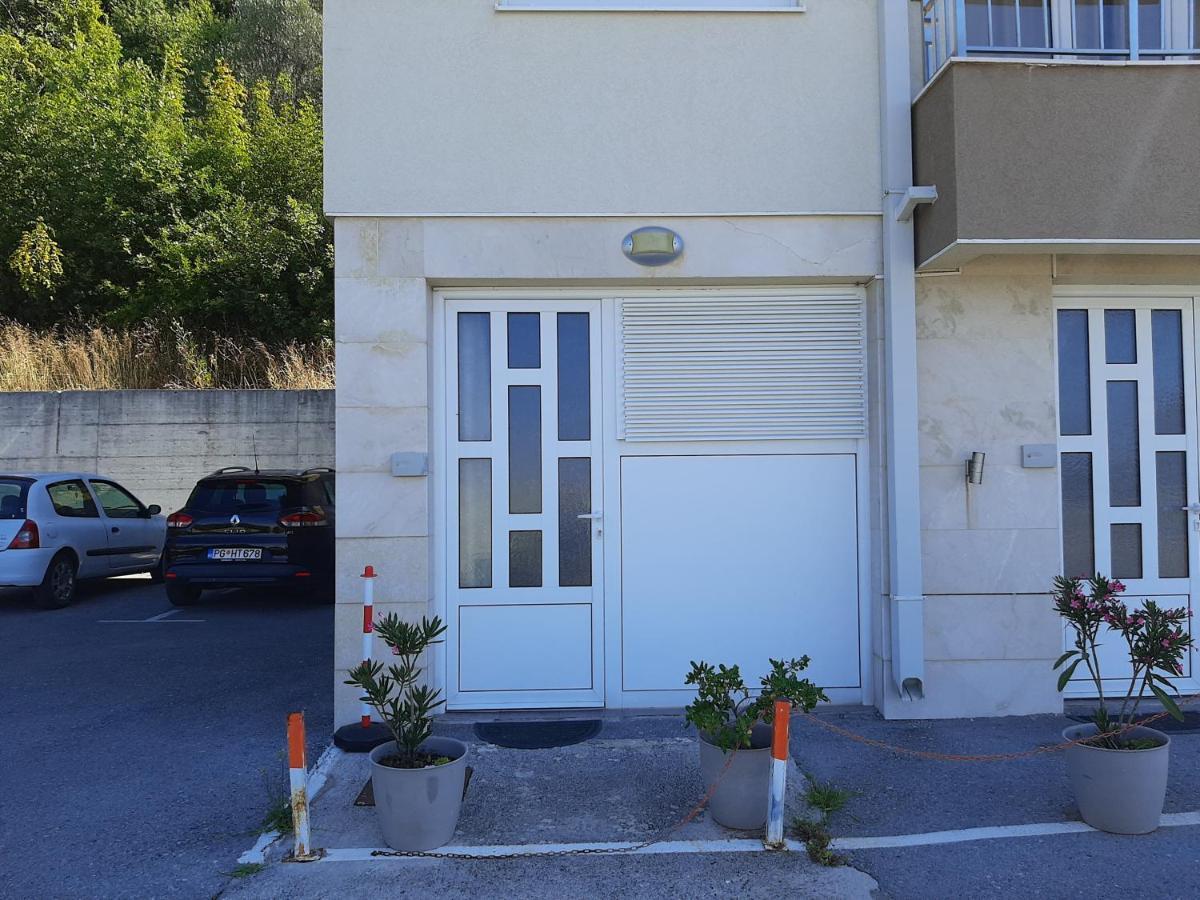 Rakocevic Apartments Petrovac Exteriör bild