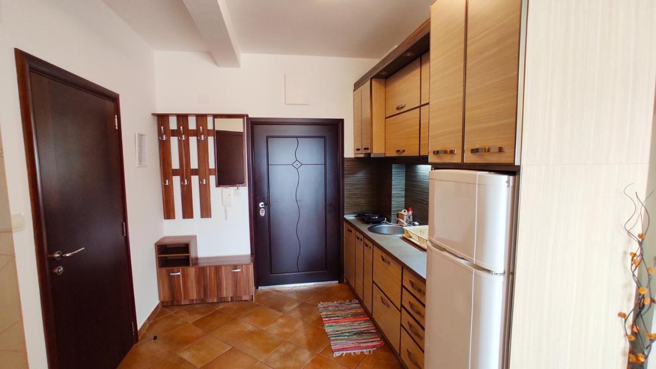 Rakocevic Apartments Petrovac Exteriör bild