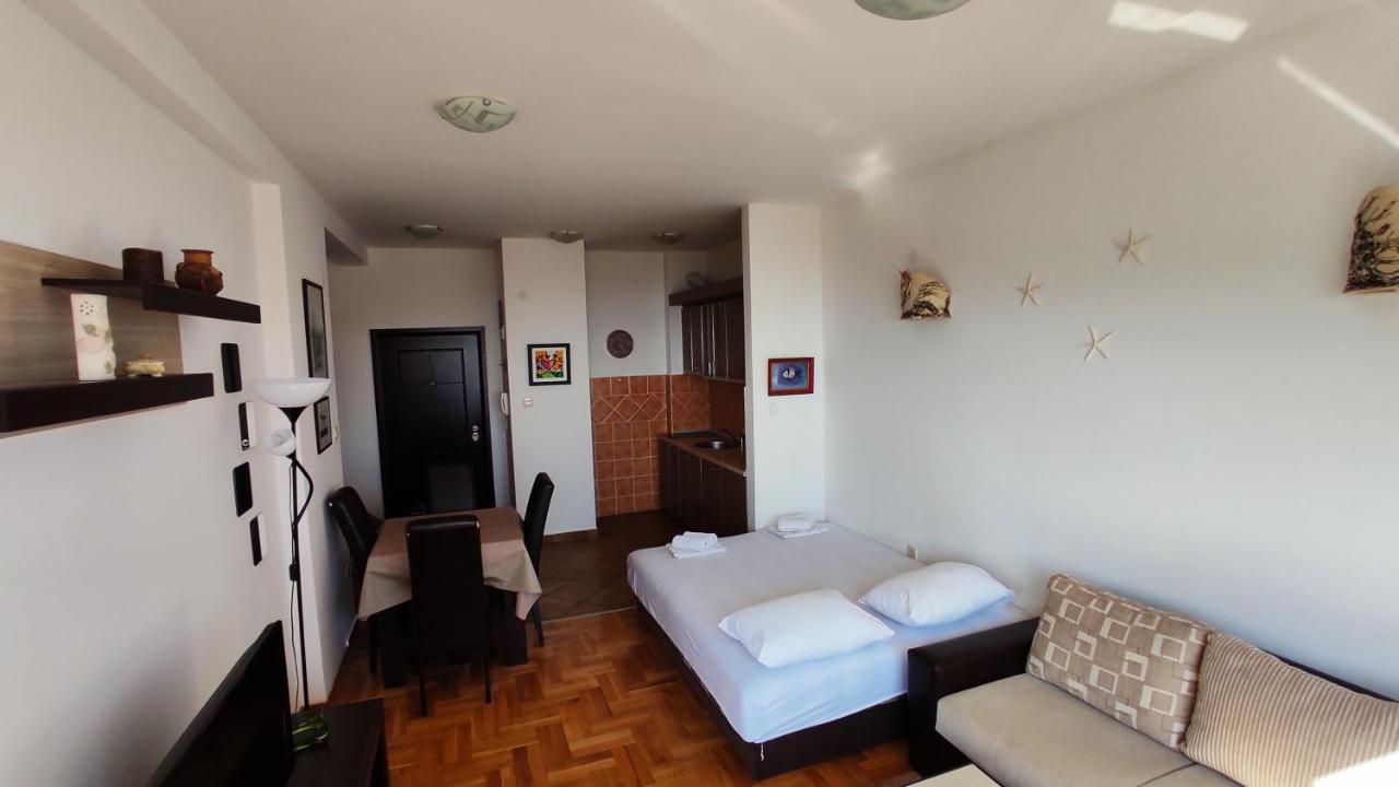 Rakocevic Apartments Petrovac Exteriör bild