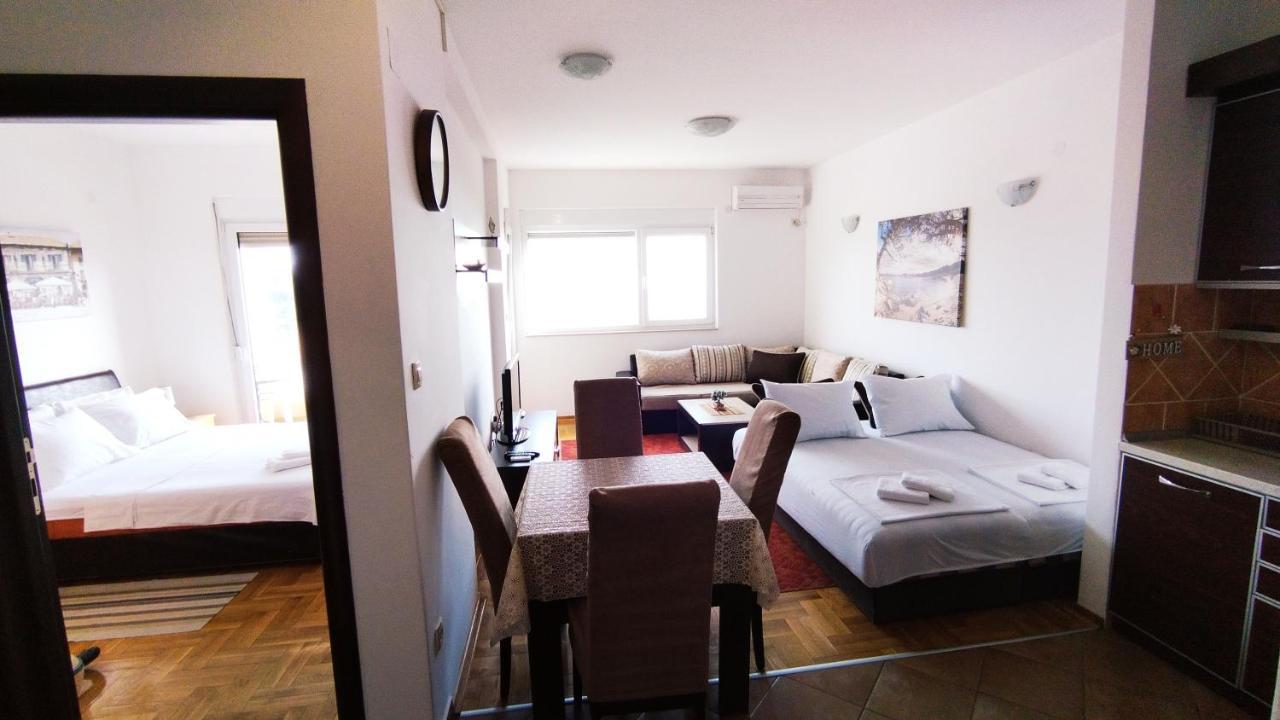 Rakocevic Apartments Petrovac Exteriör bild
